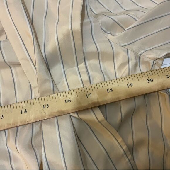 Mark Kenly Domino 100% linen Tan Striped/Top, Size 40 - Picture 10 of 10
